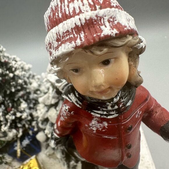 Vintage snow people playing in the snow Christmas scene - Picture 12 of 12